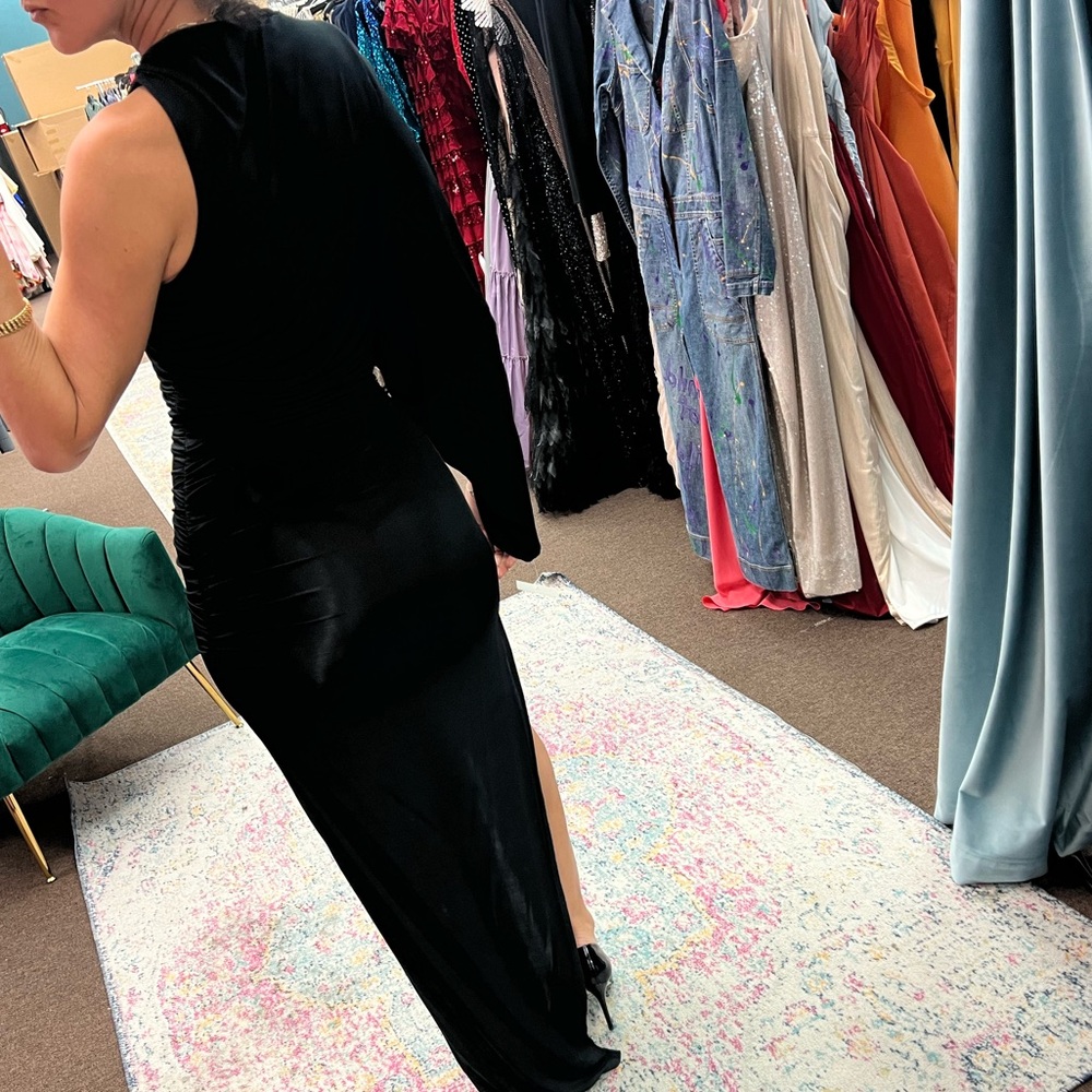 BCBGMaxAzria Black Asymmetrical One Shoulder Cocktail Dress - Picture 6 of 9